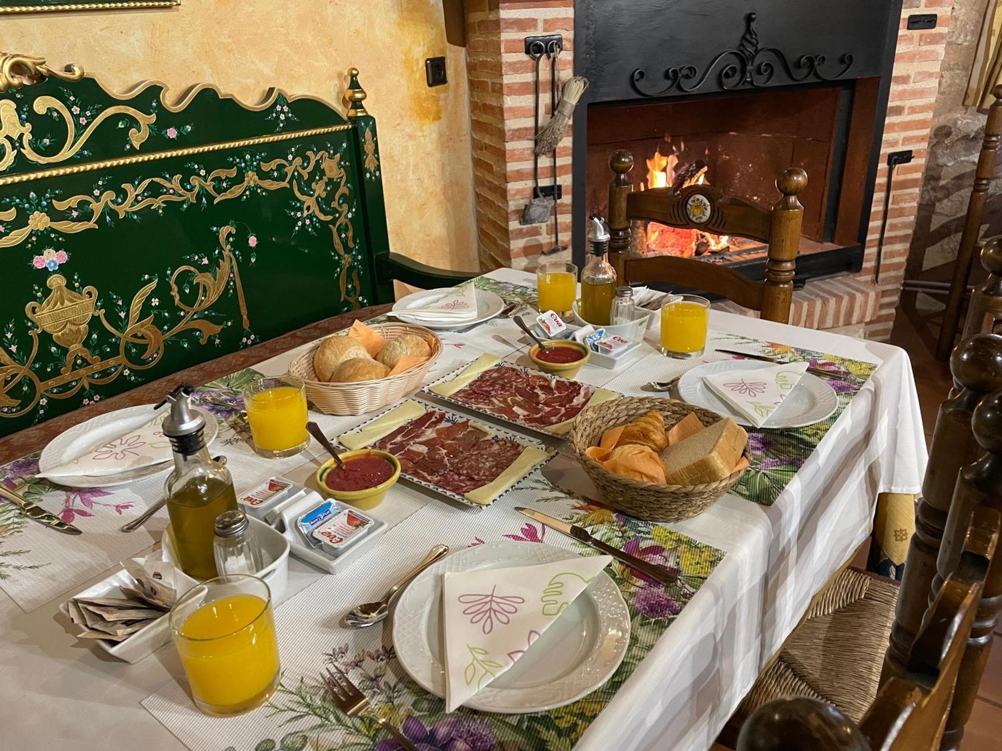 La Posada Del Hidalgo De Alarcon Bagian luar foto